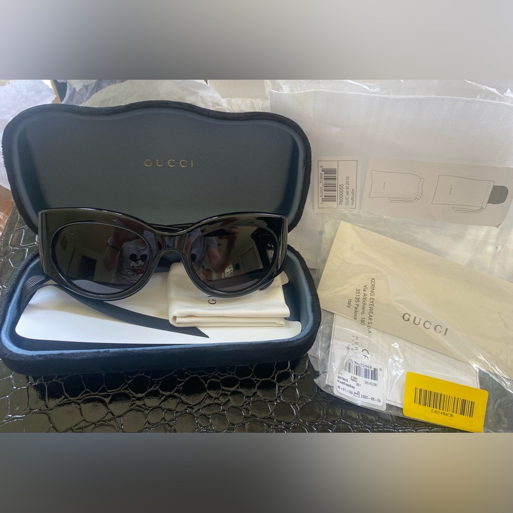 NWT Gucci Black Sunglasses - Picture 14 of 15